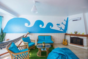  H2O Surfguide Hostel  Феррел